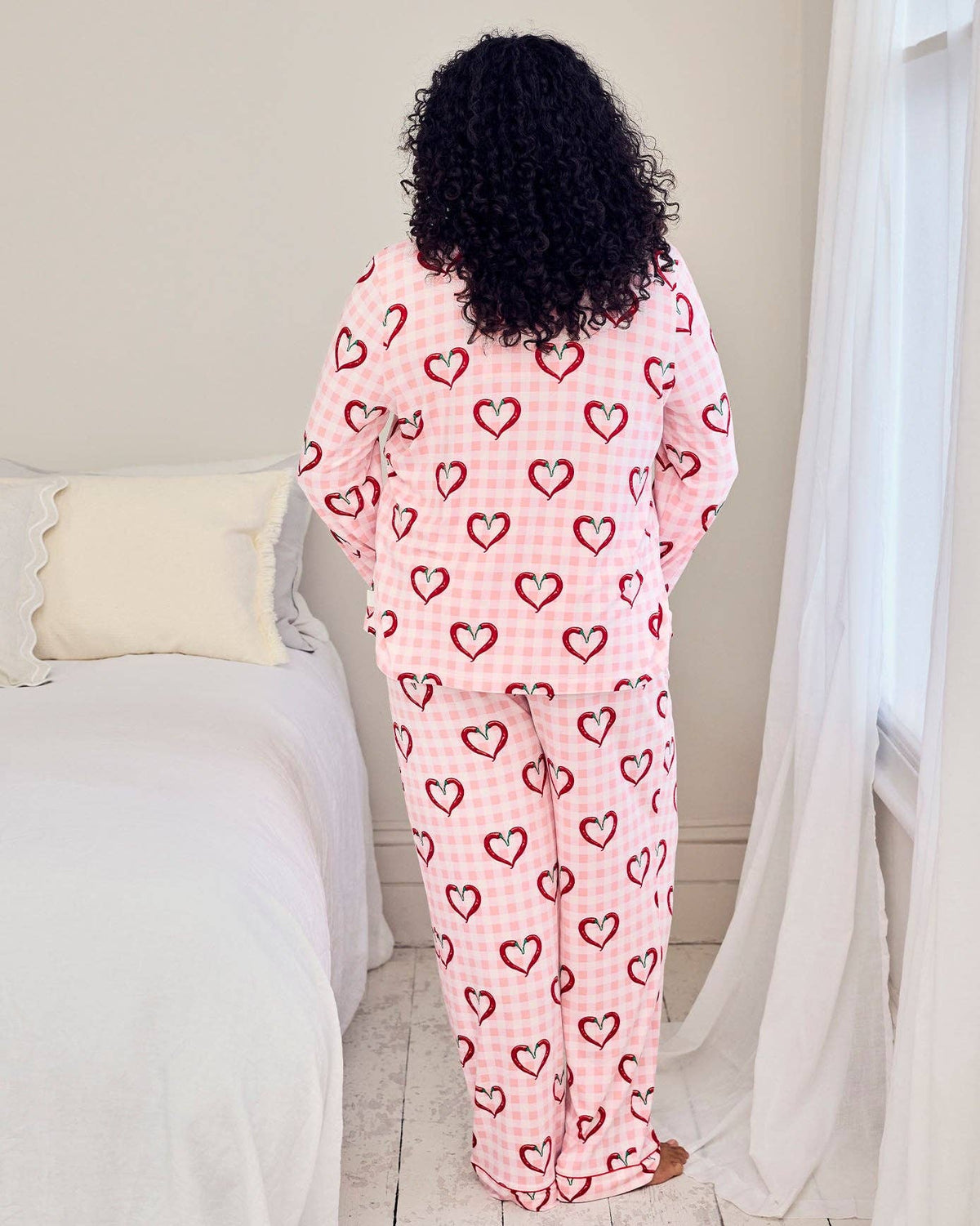 Chelsea Peers - Chilli Heart Print Long Pyjama Set