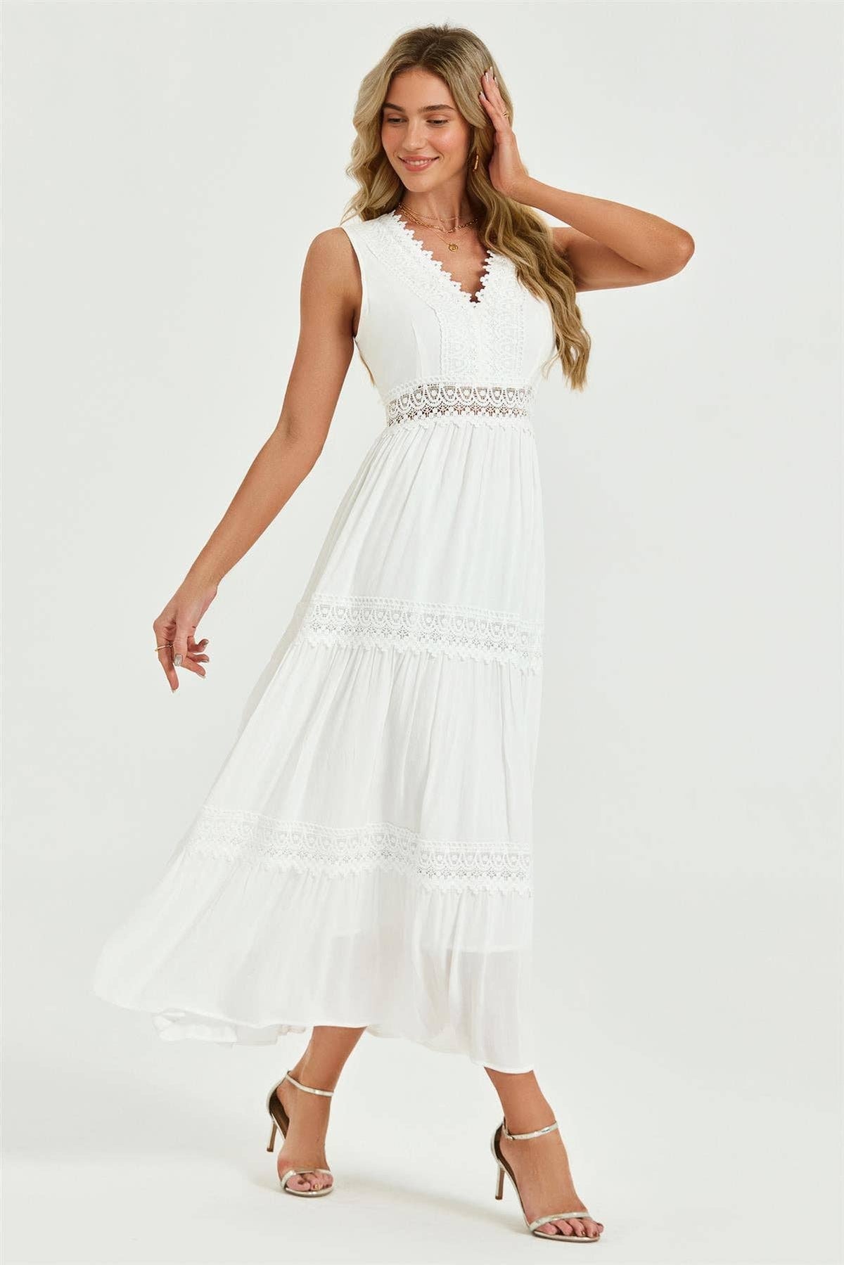 Lace Detail Maxi Dress In White Sleeveless