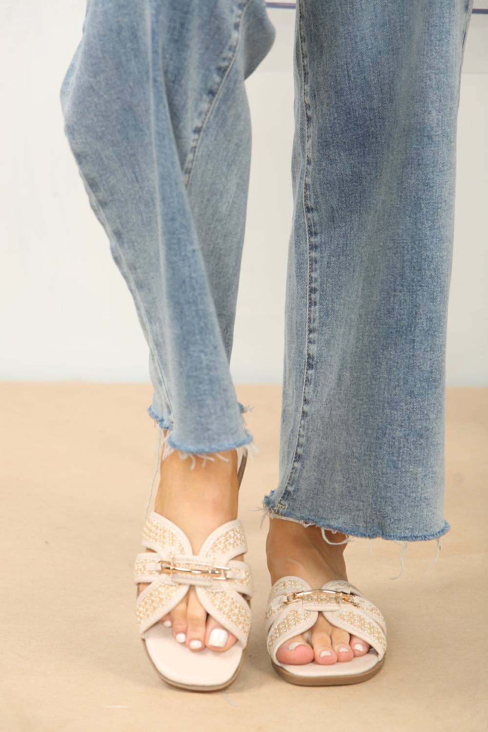 Cream Gold Trim Detail Raffia Cross-Strap Flat Sandals