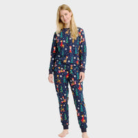 The Giraffe Christmas Pajamas – Women