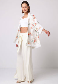 Short Kimono Top in White Floral Print