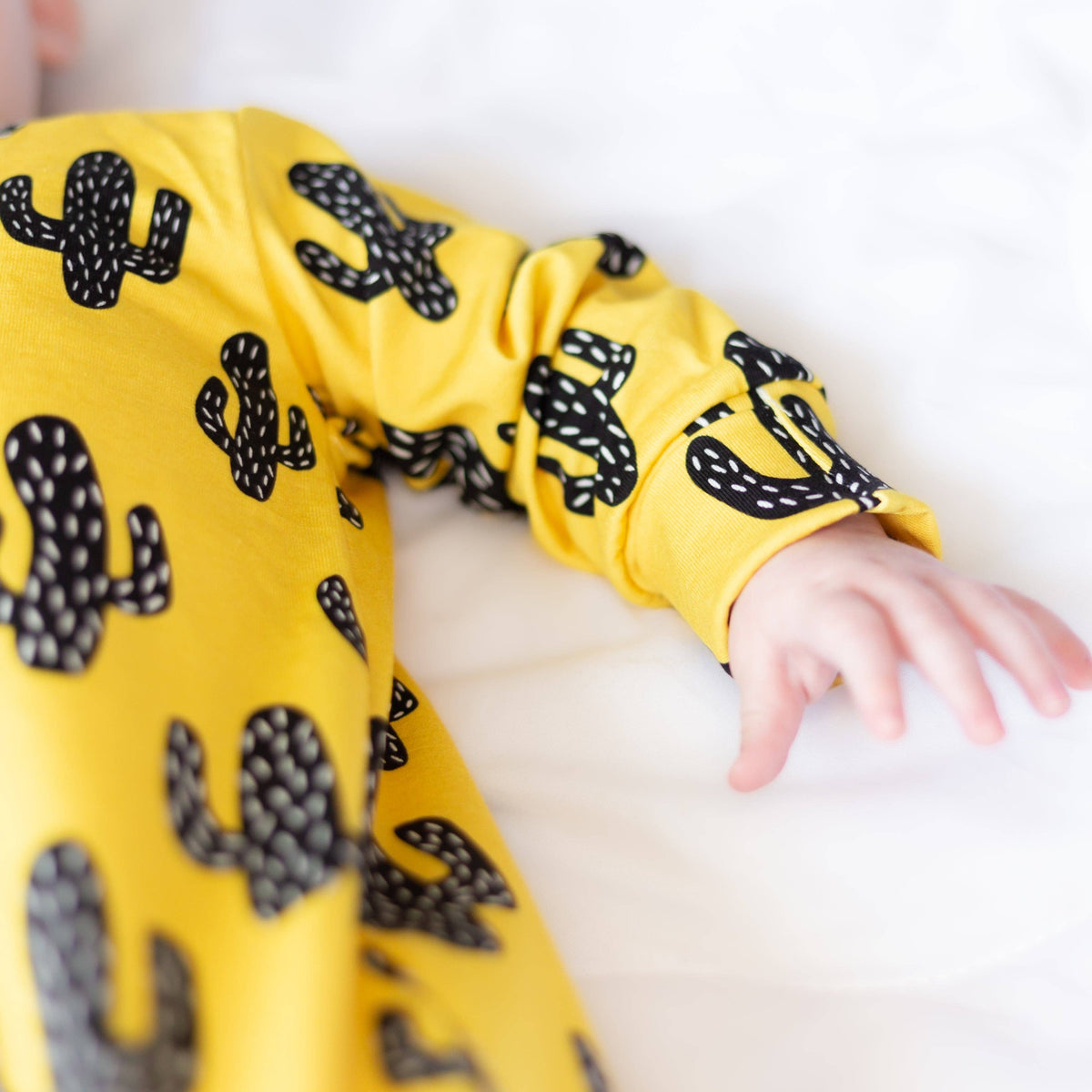 Unisex Baby Cotton Sleepsuit (Onesie) – Cactus Print
