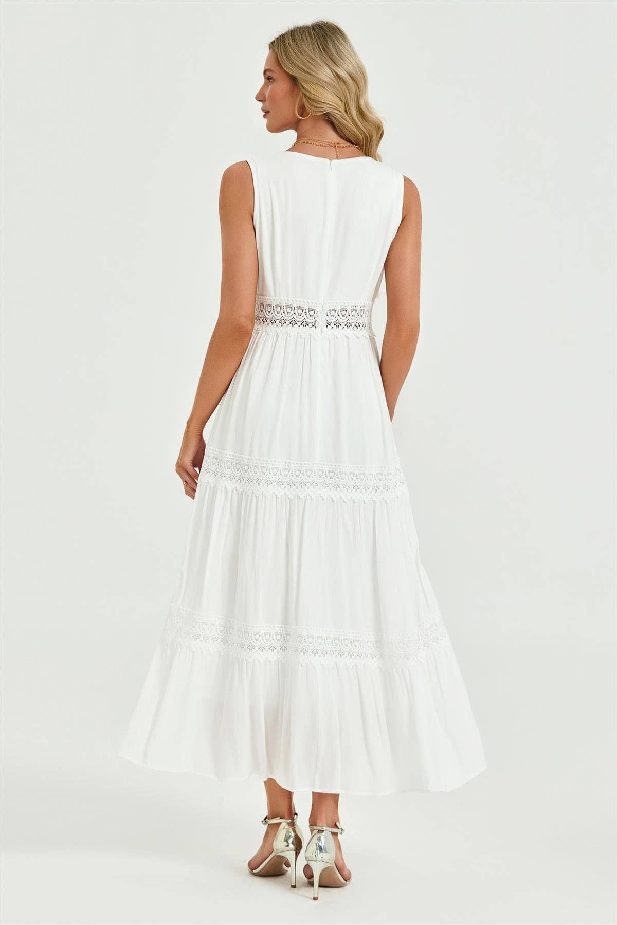 Lace Detail Maxi Dress In White Sleeveless