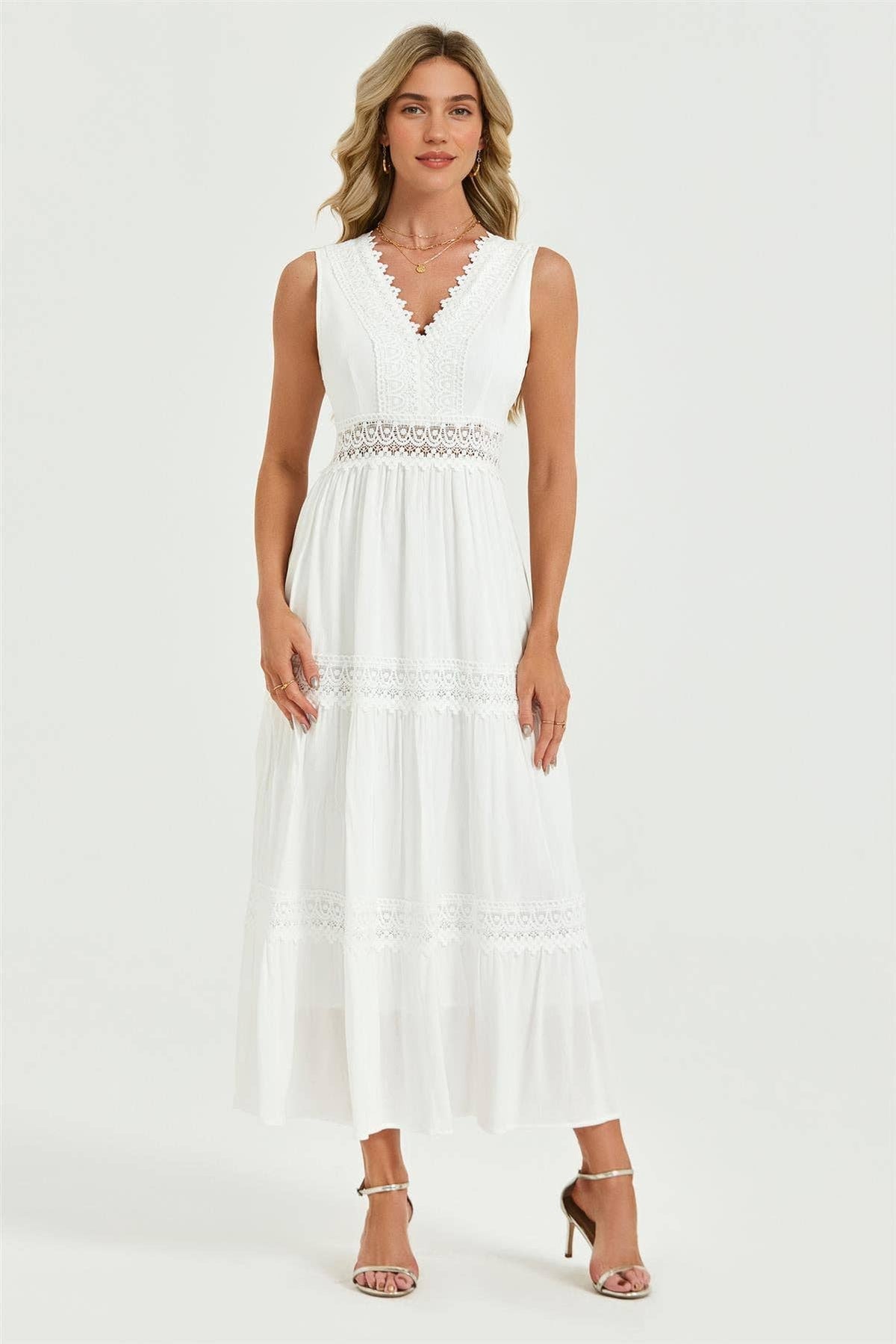 Lace Detail Maxi Dress In White Sleeveless