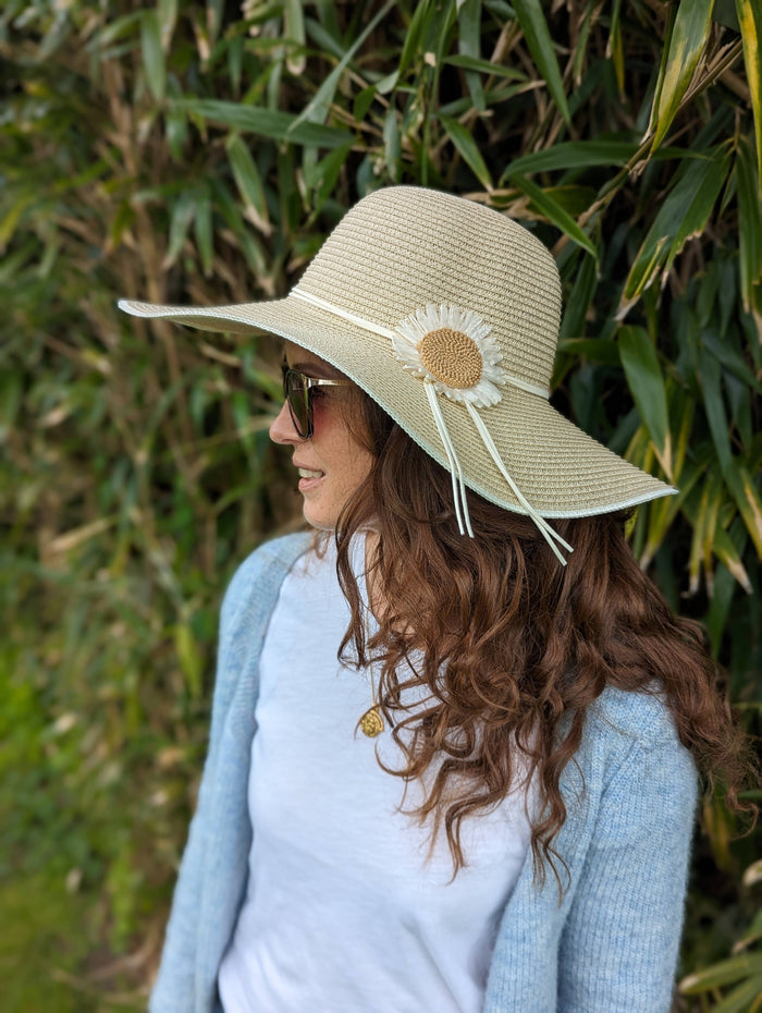 Women's Daisy Wide Brim Foldable Hat - Natural (57cm)