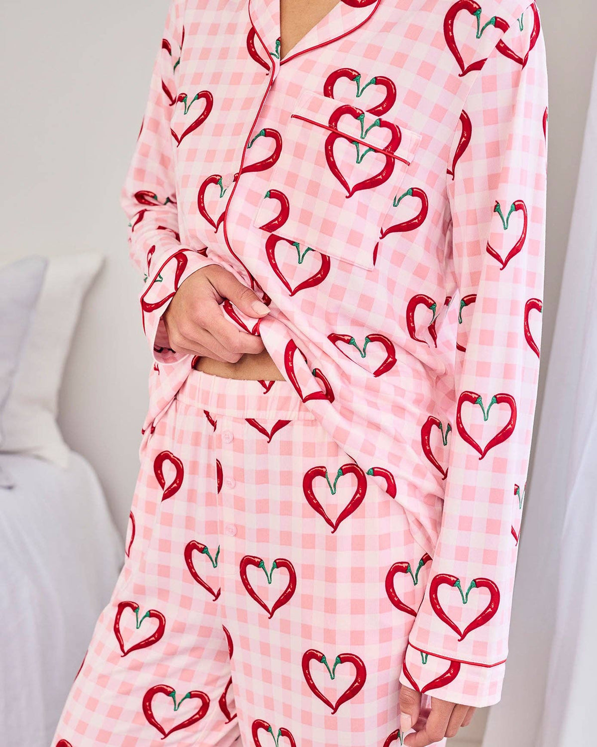 Chelsea Peers - Chilli Heart Print Long Pyjama Set