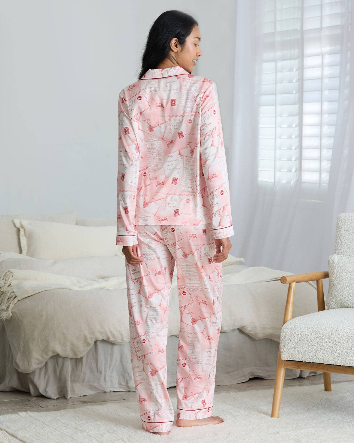 Chelsea Peers - Satin Christmas Letter to Santa Print Long Pyjama Set