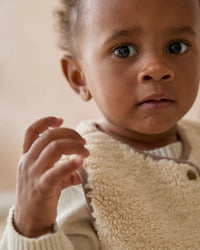 CHALK MINI - Lamb Gilet in Polar