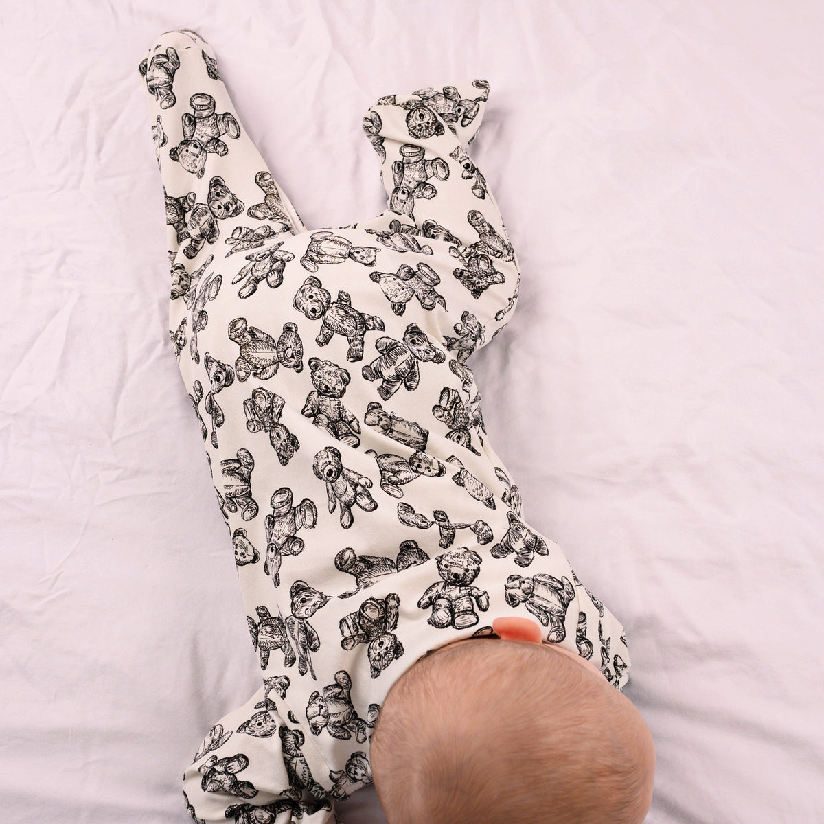 Unisex Baby Cotton Sleepsuit (Onesie) – Teddy bear Print