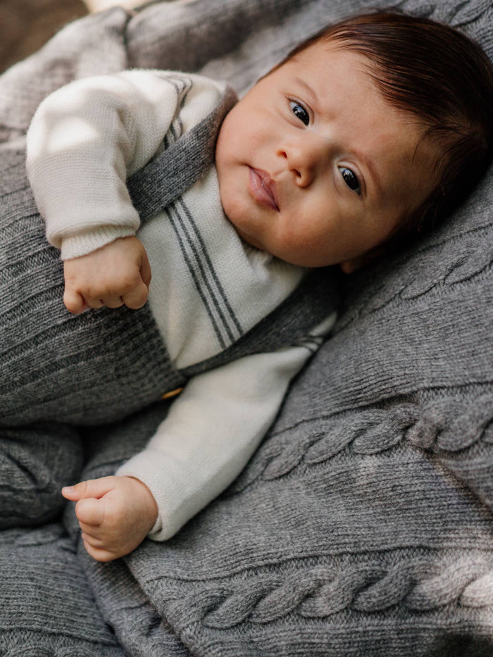 LOVE ON WINTER DAYS- Sweater with shoulder opening knitted in Merino wool
