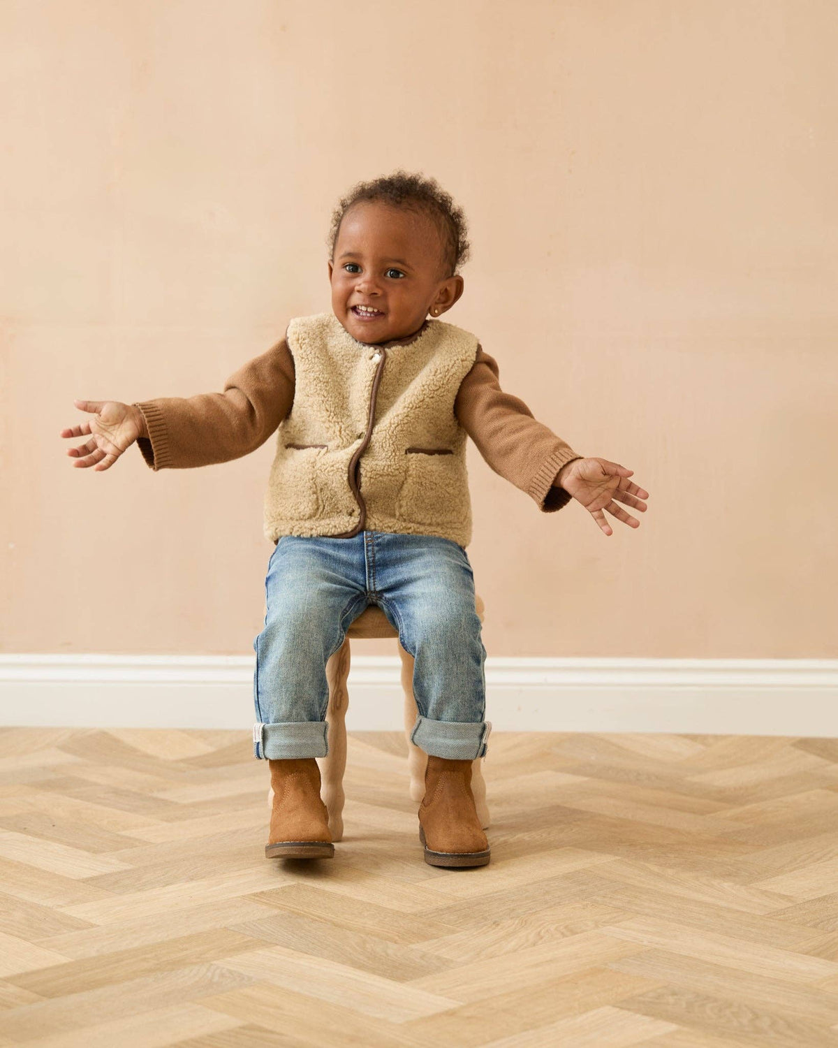 CHALK MINI - Lamb Gilet | Oat