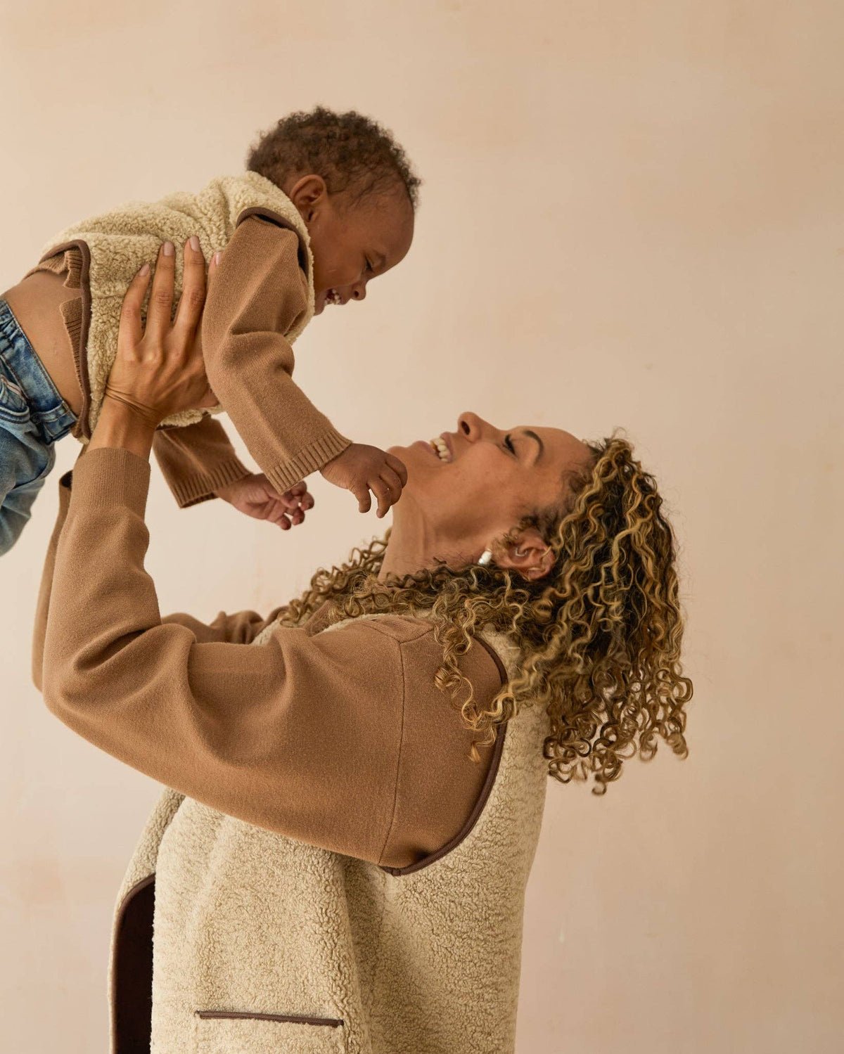 CHALK MINI - Lamb Gilet | Oat