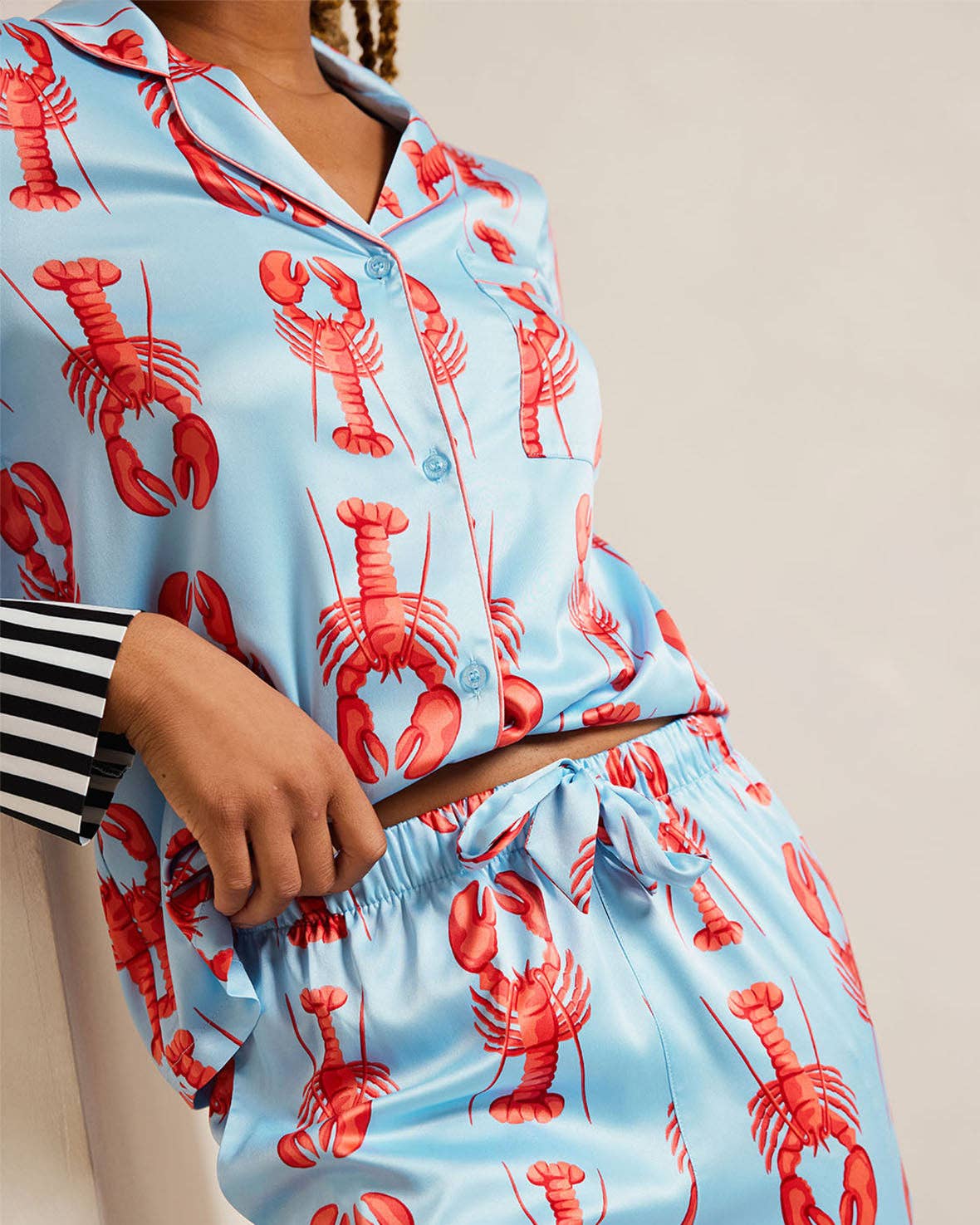 Chelsea Peers - Satin Lobster Print Long Pyjama Set