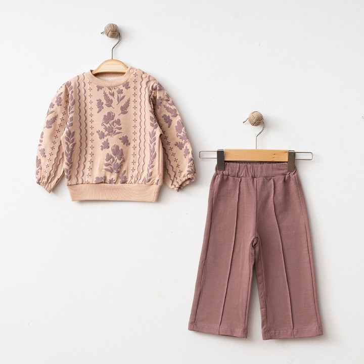 A Pack of Four Sizes Flower Design Vintage Girl Top & Pants