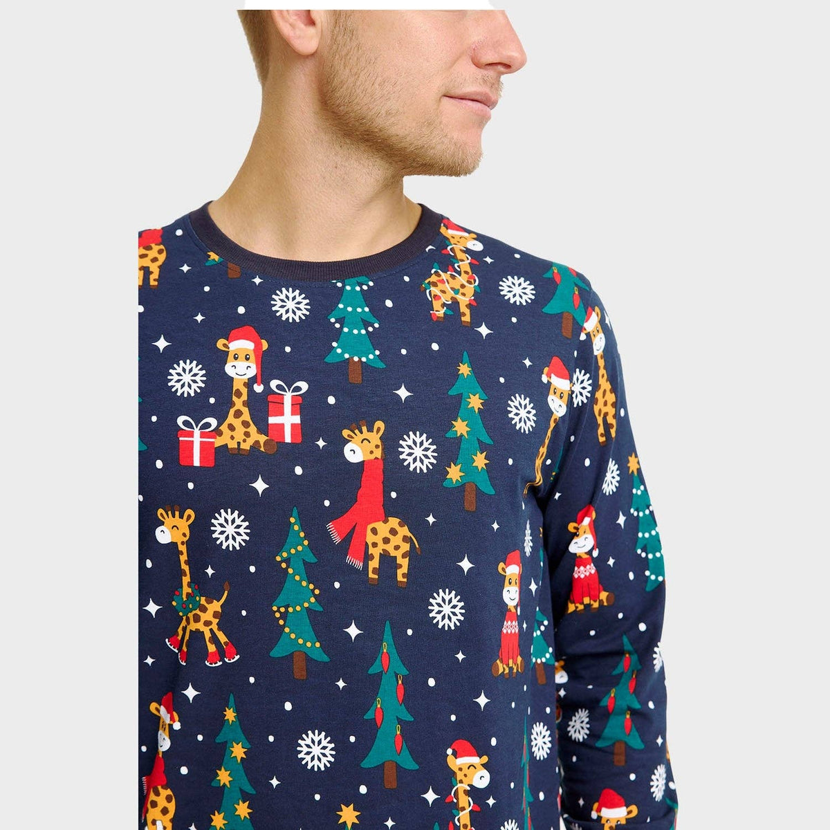 The Giraffe Christmas Pajamas – Men